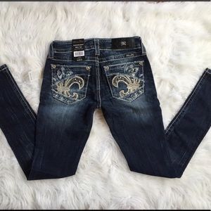 🔥CLEARANCE 🔥 Miss Me - Signature Skinny Jeans
